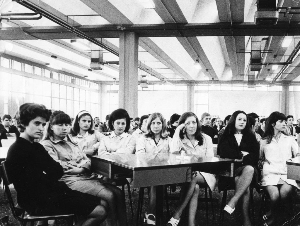 Lavoratrici in una riunione sindacale, 1970